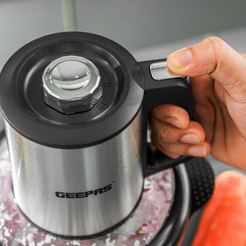 Geepas Multi Chopper 500W GMC42026N | 2L Glass Bowl | Stainless Steel Blades | 3 Speed Control