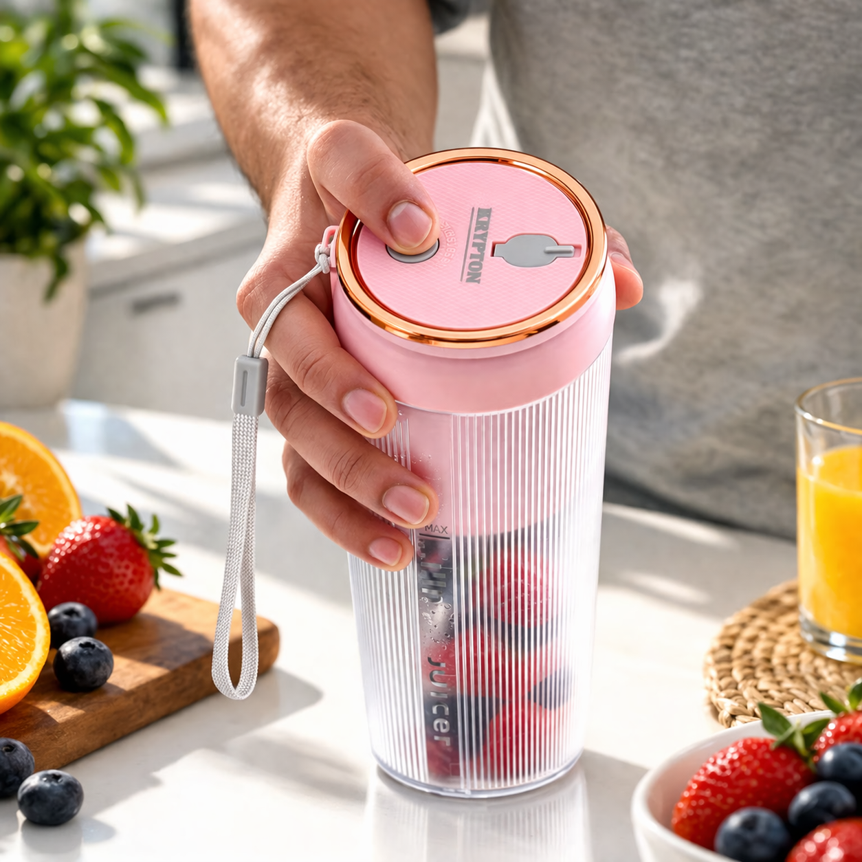 Krypton Rechargeable Portable Juicer KNB6579 | USB Blender | 300ml Mini Smoothie Maker | Travel Juicer